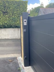 Portail coulissant Quimper 2 - Portails - Quimper Brest